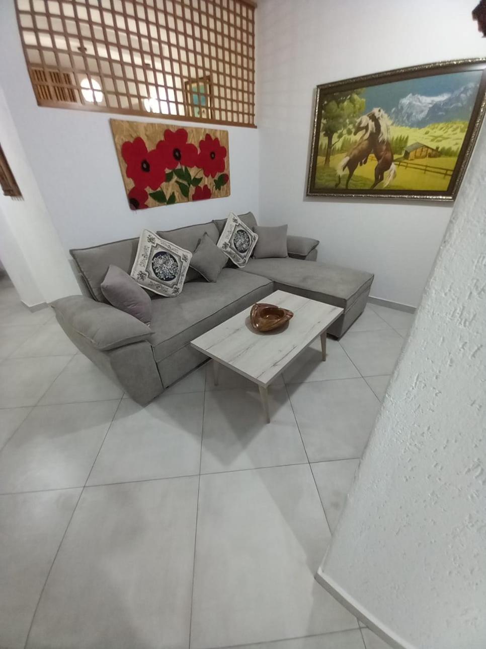 Villa Heljos Apartaments Vlore Room photo